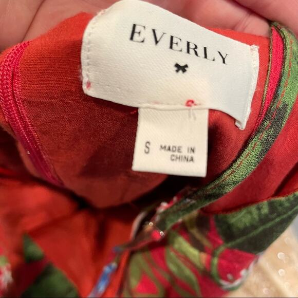 Everly Red Floral Ruffled Mini Dress Womens S Summer Sundress Girly Tropical - Picture 7 of 8